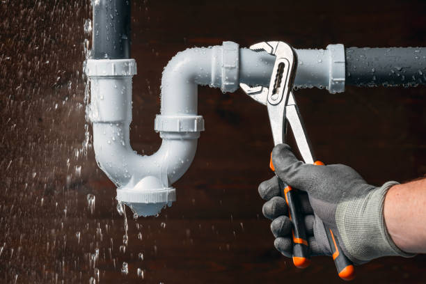 Professional Drain Cleaning technician working in Uniontown, KS